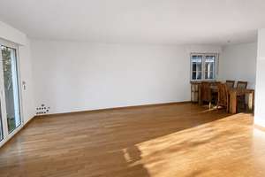 Doppelhaushälfte mit Terasse und Garten in Berlin-Mahlsdorf – Die vollständige Adresse der Immobilie erhältst du vom Anbieter., 12623 Mahlsdorf, Berlin – Vorschaubild 3