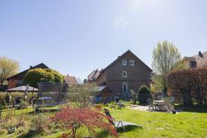 Vier Reihenhäuser & drei Wohnungen im Bauernhaus mit Altbauflair und weitläufigen Gärten in Rautheim – Die vollständige Adresse der Immobilie erhältst du vom Anbieter., 38126 Südstadt-Rautheim-Mascherode, Braunschweig – Vorschaubild 11