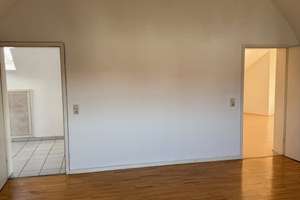 Provisionsfrei, Besondere 3 Zimmerwohnung im Jugendstilhaus – Yorckstraße 49, 76185 Weststadt, Karlsruhe – Vorschaubild 10
