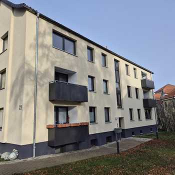 Sanierte***4-Zimmer-Wohnung mit Balkon und 2 Bädern!!!***