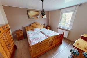 VR IMMO: Lichtdurchflutete 5- Zimmer- Maisonette mit historischem Charme in Gosenbach. – Die vollständige Adresse der Immobilie erhältst du vom Anbieter., 57080 Gosenbach, Siegen – Vorschaubild 11