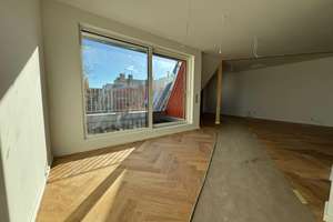FREI Z. 01.2026, SCHÖNE, SEHR HELLE GROSSZÜGIGE DACHGESCHOSS-WHG. M. TERRASSEN WEITBLICK, LIFT – Die vollständige Adresse der Immobilie erhältst du vom Anbieter., 10405 Prenzlauer Berg, Berlin – Vorschaubild 2