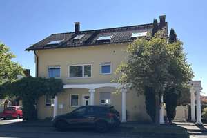 Repräsentatives Einfamilienhaus im Villenstil mit Einliegerwohnung – Die vollständige Adresse der Immobilie erhältst du vom Anbieter., 71101 Schönaich – Vorschaubild 1