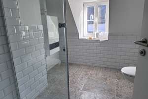 2-Zimmer-DG-Wohnung mit neuer Einbauküche und Tageslichtbad im HH Erstbezug nach Kernsanierung – Häfnergasse 1, 65183 Mitte, Wiesbaden – Vorschaubild 8
