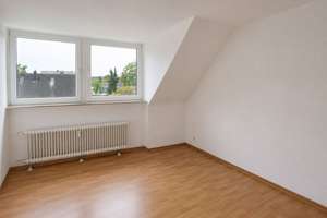 3 Zimmer DG-Wohnung in Zentraler Lage von Köln-Brück – 51109 Brück, Köln – Vorschaubild 3