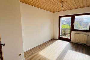 Saniertes Einfamilienhaus (DHH) mit Garage in Ampfing - provisionsfrei – Die vollständige Adresse der Immobilie erhältst du vom Anbieter., 84539 Ampfing – Vorschaubild 13