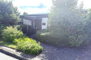 Bungalow mit großem Grundstück  in unverbaubarer Lage  in BI – West / Niederdornberg