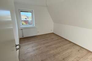 Charmante, komplett sanierte 2,5 ZKB im ruhigen 2 Familienhaus sucht nette Mieter – Die vollständige Adresse der Immobilie erhältst du vom Anbieter., 27578 Lehe, Bremerhaven – Vorschaubild 6
