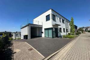 Wohnen. Arbeiten Repräsentieren. Exklusives Haus am Phoenix-See