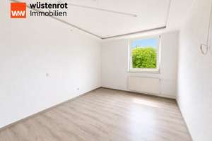 Tolle 4-Zimmer-Wohnung mit Balkon und PKW-Stellplatz in Paderborn – Die vollständige Adresse der Immobilie erhältst du vom Anbieter., 33104 Schloß Neuhaus, Paderborn – Vorschaubild 6