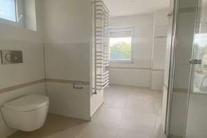 Großzügiges 7-Zimmer Haus mit Garten in Alt-Hohenschönhausen (Hohenschönhausen) – Die vollständige Adresse der Immobilie erhältst du vom Anbieter., 13053 Alt-Hohenschönhausen, Berlin – Vorschaubild 18