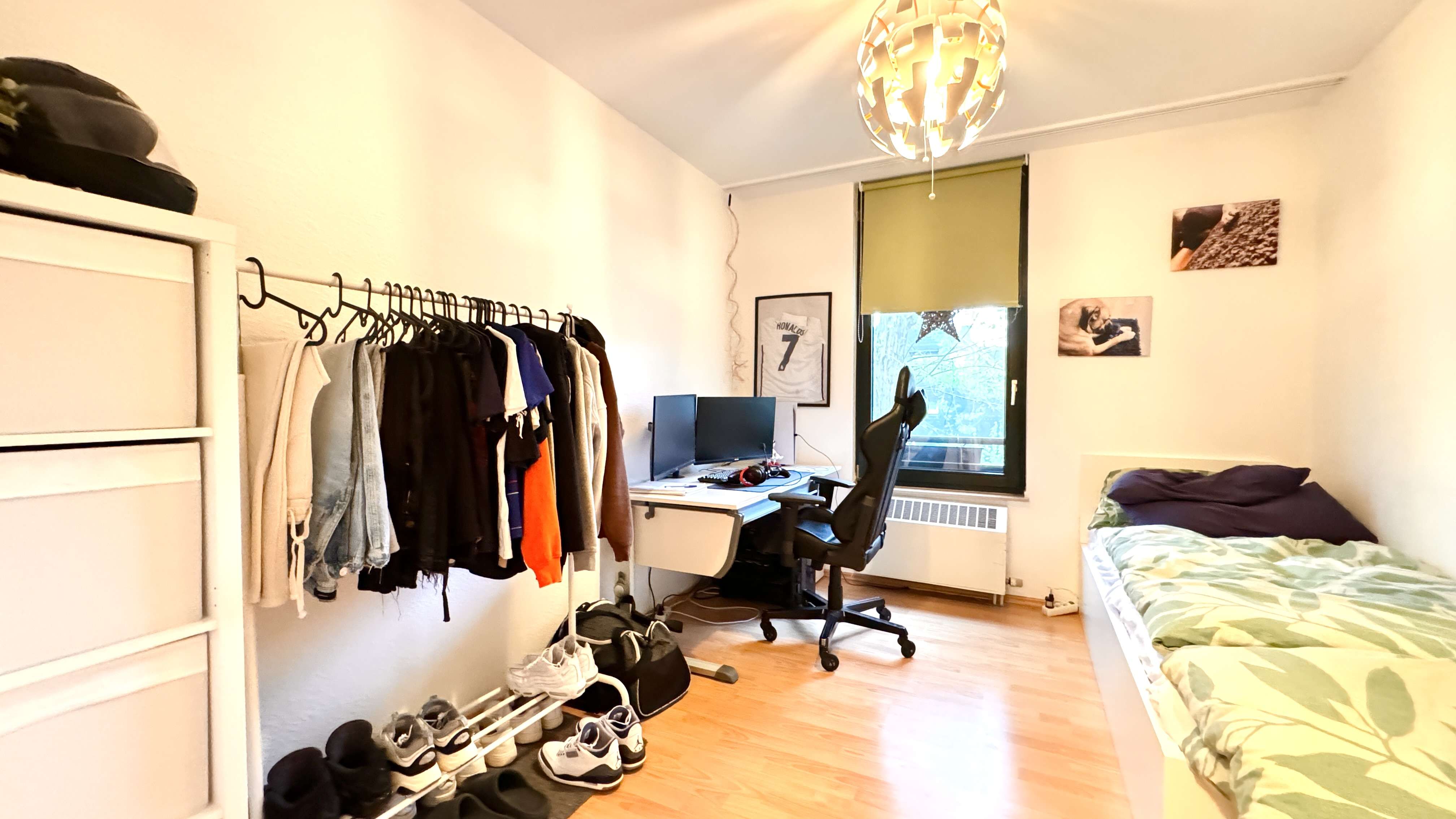 Immobilie in Monheim am Rhein - Vermietete Etagenwohnung mit Wintergarten und  PKW-Stellplatz im soliden Objekt in ruhiger Lage - Bild 3