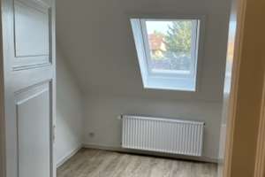 Sonnige 2,5 Zimmer DG-Wohnung in Stöcken – Obentrautstraße 00, 30419 Stöcken, Hannover – Vorschaubild 7