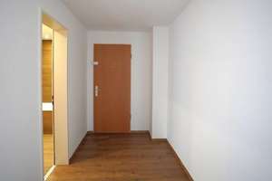 Zweitbezug! Große 3-Zimmer mit Tiefgarage, EBK, Balkon und Wanne am See!  – Zur Heide 6, 4207 Lausen-Grünau, Leipzig – Vorschaubild 5