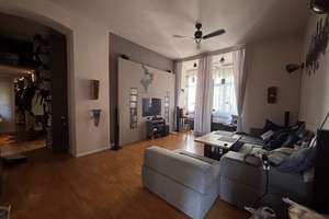 In Stilaltbau im Westend: Gut geschnittene 3 ZKBB - 82 m² im 1.OG € 265.000,-