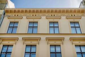 Repräsentativer Denkmal-Altbau: 4 Zimmer mit hochwertigem Wohnkomfort in Mitte – Die vollständige Adresse der Immobilie erhältst du vom Anbieter., 10785 Tiergarten, Berlin – Vorschaubild 2