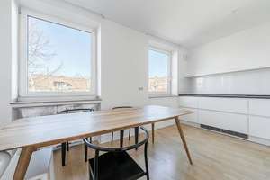 Lichtdurchflutete 3-Zimmer-Wohnung in bevorzugter Lage in Düsseldorf-Oberkassel – Die vollständige Adresse der Immobilie erhältst du vom Anbieter., 40545 Oberkassel, Düsseldorf – Vorschaubild 11