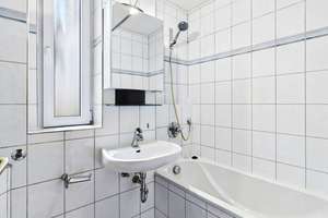 Investieren in Lage und Grundriss – renditestarke 4-Zimmer-Wohnung, perfekt für WG´s – Die vollständige Adresse der Immobilie erhältst du vom Anbieter., 70176 Feuersee, Stuttgart – Vorschaubild 13