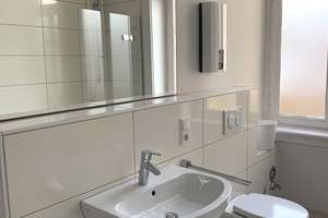 Wiesbaden Taunusstraße: 4 Zimmer, EBK, großer Balkon, Aufzug & PKW-Stellplatz – Die vollständige Adresse der Immobilie erhältst du vom Anbieter., 65183 Mitte, Wiesbaden – Vorschaubild 2