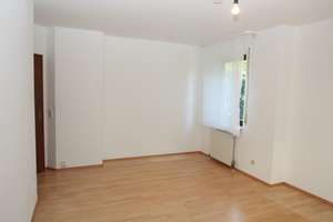Entspannen auf Riesenbalkon: 4-Zimmer-Wohnung in Kassel-Kirchditmold. Provisionsfrei - ohne Makler – Die vollständige Adresse der Immobilie erhältst du vom Anbieter., 34130 Kirchditmold, Kassel – Vorschaubild 21