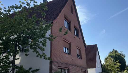 Bild von Rund 6 % Rendite: Zwei Häuser, fünf Wohnungen – Top-Investment in Oldenburg