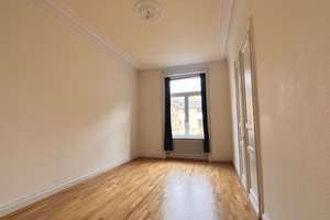 SCHÖNE UND GEPFLEGTE 3-ZIMMER-ALTBAUWOHNUNG NAHE DER WIESBADENER FUSSGÄNGERZONE! – Wörthstr. 5, 65185 Mitte, Wiesbaden – Vorschaubild 5