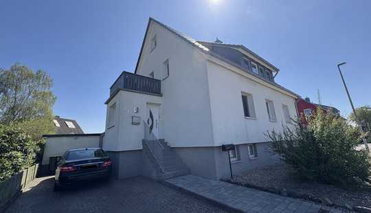 Bild von Einziehen & Wohlfühlen. Ihr Traumhaus mit
wunderschönem Garten warten auf Sie...
