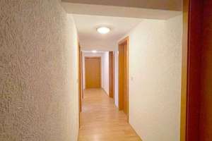 Ihr neues Zuhause: Kernsanierte 4-Zimmer-Dachgeschosswohnung – Die vollständige Adresse der Immobilie erhältst du vom Anbieter., 72224 Ebhausen – Vorschaubild 2