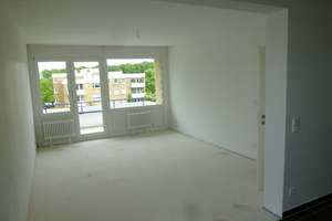 Stilvoll wohnen im Grünen mit Einbauküche und Designboden – Graf-Bernadotte-Weg 5, 38444 Detmerode, Wolfsburg – Vorschaubild 3