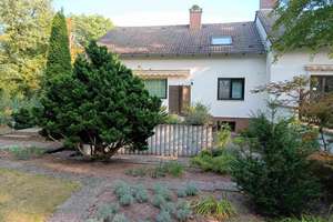 Heusenstamm-Waldrandlage! Solides Reihenendhaus mit viel Charme und Wohnqualität – Die vollständige Adresse der Immobilie erhältst du vom Anbieter., 63150 Heusenstamm – Vorschaubild 1