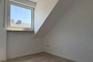 Modernisierte Dachgeschosswohnung in ruhiger Lage mit Balkon  – Die vollständige Adresse der Immobilie erhältst du vom Anbieter., 41199 Odenkirchen-Mitte, Mönchengladbach – Vorschaubild 10