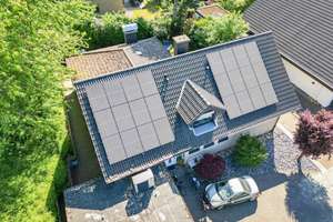 Provisionsfrei! Einfam.-, Zweifamilienhaus oder 2-Generationen-Wohnen! Bereits umfangreich saniert! – Am Holzbach 67, 33378 Rheda-Wiedenbrück – Vorschaubild 7