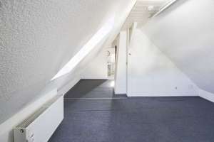 Einfamilienhaus mit idyllischem Garten – ideales Renovierungsprojekt
Auch als Investobjekt geeignet! – Die vollständige Adresse der Immobilie erhältst du vom Anbieter., 92421 Schwandorf – Vorschaubild 17