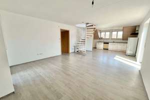 Dachgeschosswohnung (Maisonette) mit 2 Balkonen und Weitblick über Lauda – Die vollständige Adresse der Immobilie erhältst du vom Anbieter., 97922 Lauda-Königshofen – Vorschaubild 3