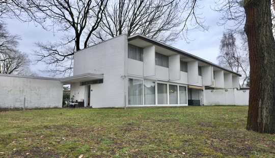 Bild von Bieterverfahren: Einfamilienhaus in der Neutra-Siedlung – 5-Zimmer, Garten & Terrasse