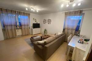 Moderne 2-Zimmer-Wohnung mit Balkon und Stellplatz in attraktiver Wohnlage Altenkunstadt – Die vollständige Adresse der Immobilie erhältst du vom Anbieter., 96264 Altenkunstadt – Vorschaubild 1