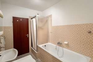 *RESERVIERT*Komfortwohnen mit Aufzug, Balkon & Wellness – Barrierearme 3,5-Zimmer-Wohnung mit schöne – Die vollständige Adresse der Immobilie erhältst du vom Anbieter., 45143 Altendorf, Essen – Vorschaubild 9
