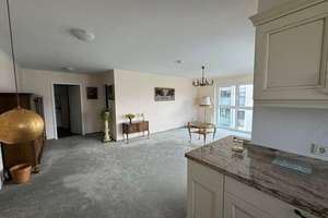 Exklusive Seniorenwohnung mit EBK