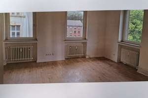 Nette/r Mieter/in mit Gehaltsnachweis für 2 Zi.-Wohnung gesucht !