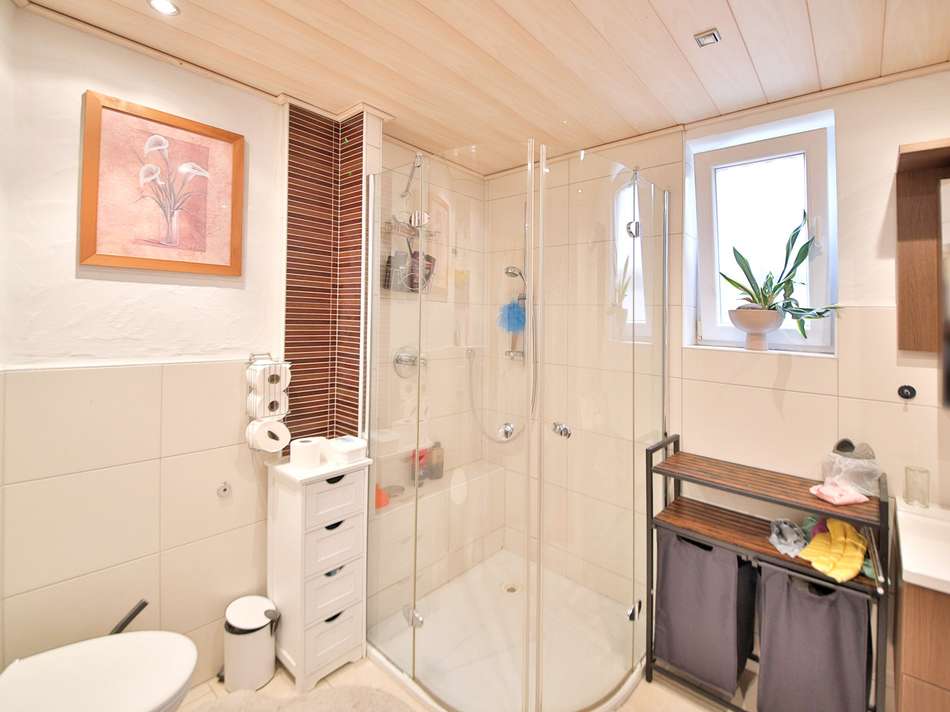 Badezimmer EG
