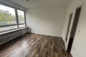 Helle 3-Zimmer-Wohnung mit Balkon in Köln-Neubrück – Andreas-Hermes-Str. 3, 51109 Neubrück, Köln – Vorschaubild 3