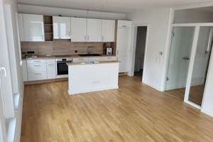 Gelungene Raumaufteilung: Hochwertige 3-Zimmer-Wohnung in bester Wohnlage in Schwachhausen – Die vollständige Adresse der Immobilie erhältst du vom Anbieter., 28211 Radio Bremen, Bremen – Vorschaubild 2