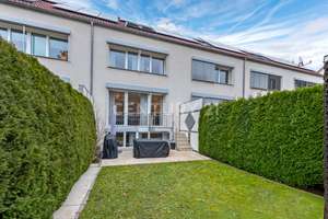 Moderner Wohntraum für die gesamte Familie in Stuttgart-Hedelfingen – Die vollständige Adresse der Immobilie erhältst du vom Anbieter., 70329 Hedelfingen (Ortsteil), Stuttgart – Vorschaubild 21