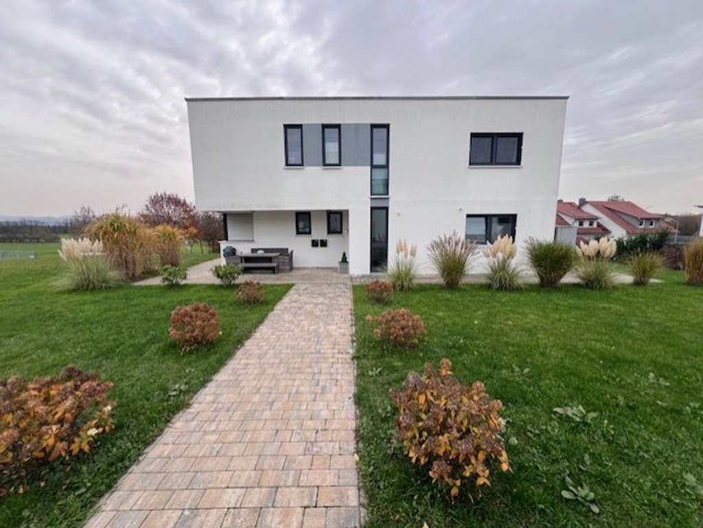 Immobilie in Alfdorf - Modernes Zweifamilienhaus mit traumhaftem Ausblick – großzügig, ruhig und naturnah wohnen - Bild 1
