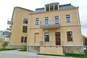 Property thumbnail 1