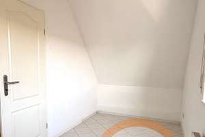 🧡Großzügiges Haus mit zwei Wohneinheiten und Apartment in Rath/Heumar zu verkaufen! – Die vollständige Adresse der Immobilie erhältst du vom Anbieter., 51107 Rath/Heumar, Köln – Vorschaubild 38