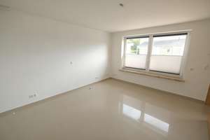Wohnhaus mit Gewerbegrundstück in Eckernförde Nord – Die vollständige Adresse der Immobilie erhältst du vom Anbieter., 24340 Eckernförde – Vorschaubild 9