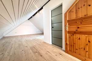 Außergewöhnliche Maisonettewohnung auf 159 qm im historischen Gutshof in Düsseldorf-Hubbelrath – Die vollständige Adresse der Immobilie erhältst du vom Anbieter., 40629 Hubbelrath, Düsseldorf – Vorschaubild 13