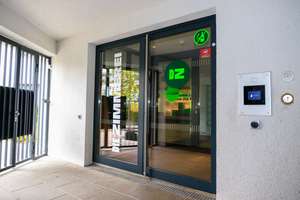 DIE ZIMMEREI | Helle & möblierte Wohnung in begehrter Lage ideal für Berufseinsteigende | Maxi Bude – Resi-Huber-Platz 1, 81371 Sendlinger Feld, München – Vorschaubild 6