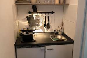 Sehr schön möbliertes und ausgestattetes App. in zentraler Lage – Safferlingstr. 5, 80634 Neuhausen, München – Vorschaubild 10